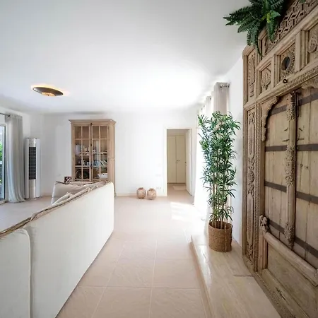 빌라 Secluded With Sea View & Private Pool *