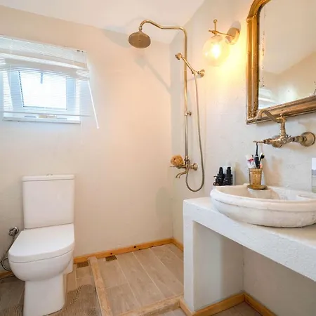 Secluded With Sea View & Private Pool 빌라